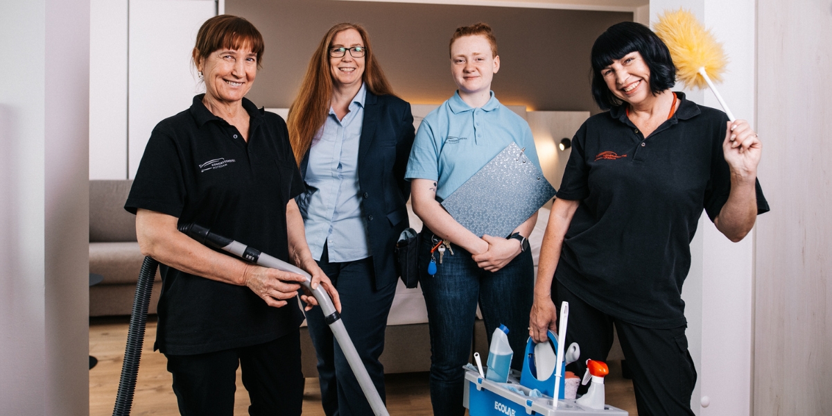 Housekeeping Team. Hotel Zimmer.