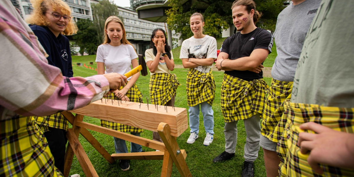 Kongresshotel-Potsdam-Templiner-See-Eventgarten-Luftaufnahme-Sommer